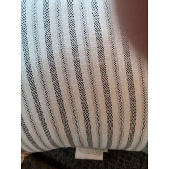 Laura Ashley Decorative Pillow Set‎ Of 2 Stripe & Floral Design Cotton Polyester - Picture 11 of 11